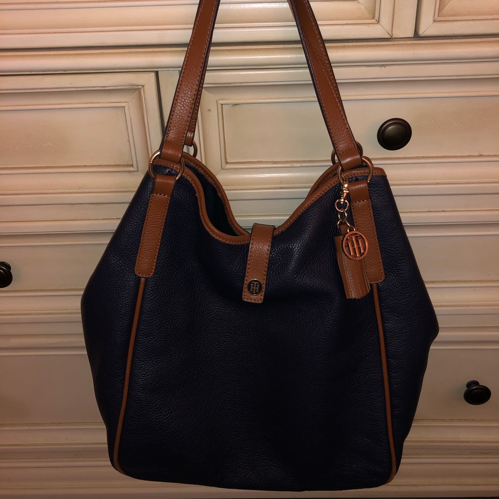Navy blue Tommy Hilfiger leather tote / bag